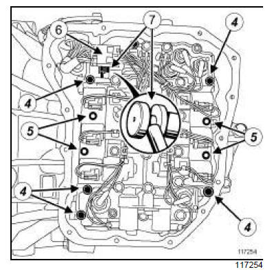 Distributeur hydraulique : Dépose - Repose 