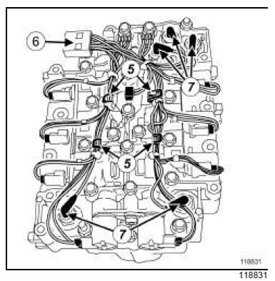 Câblage interne de distributeur hydraulique : Dépose - Repose 