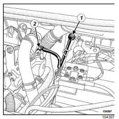 Clapet de retenue d'amplificateur de freinage : Dépose - Repose 